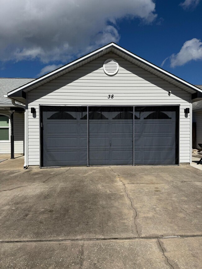 Foto del edificio - 38 Ruby Cir