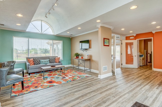 Foto del edificio - Cross Creek Apartments