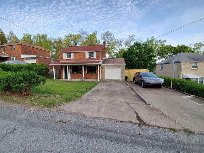 Foto del edificio - 302 Veronica Dr