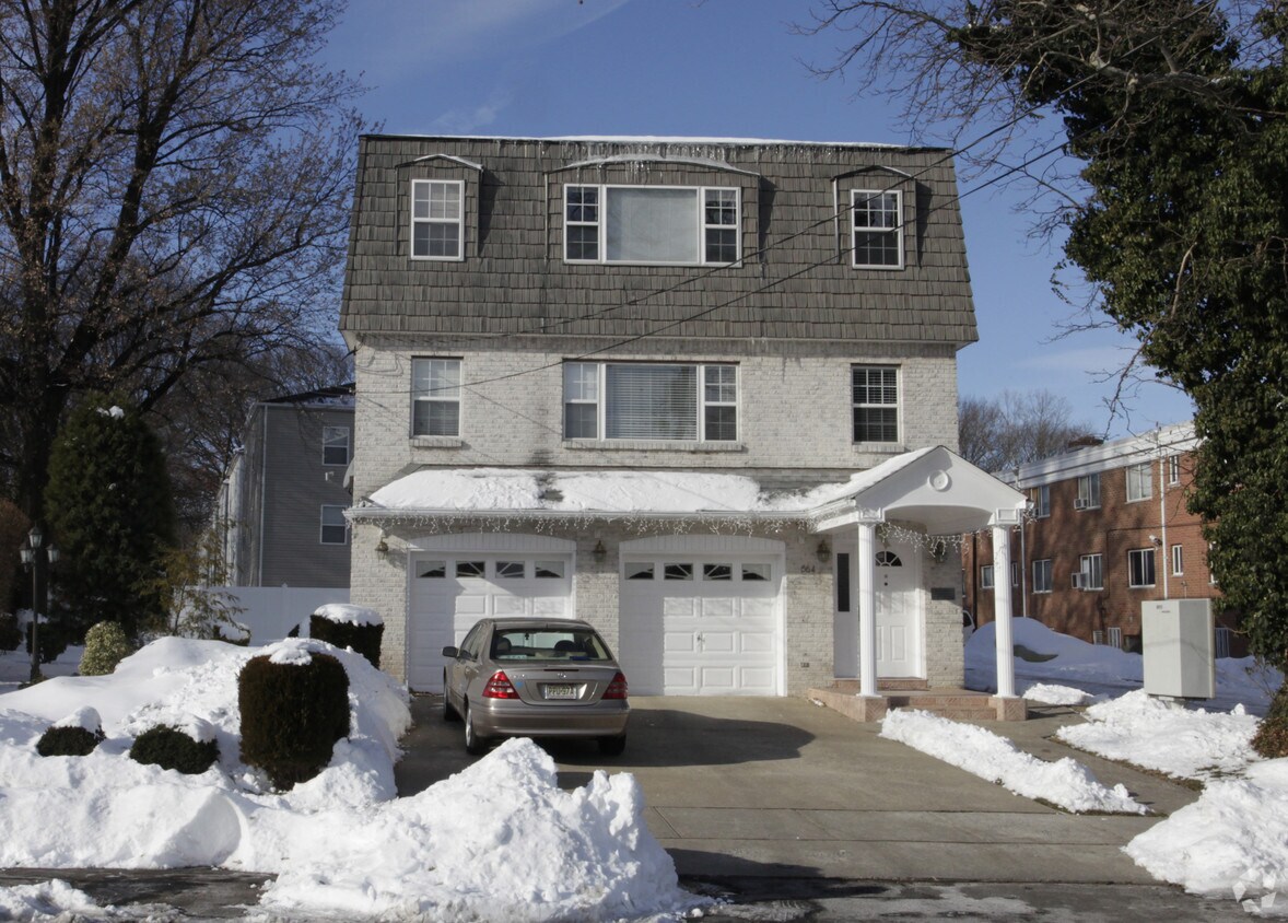 Foto principal - 564 Cherry St