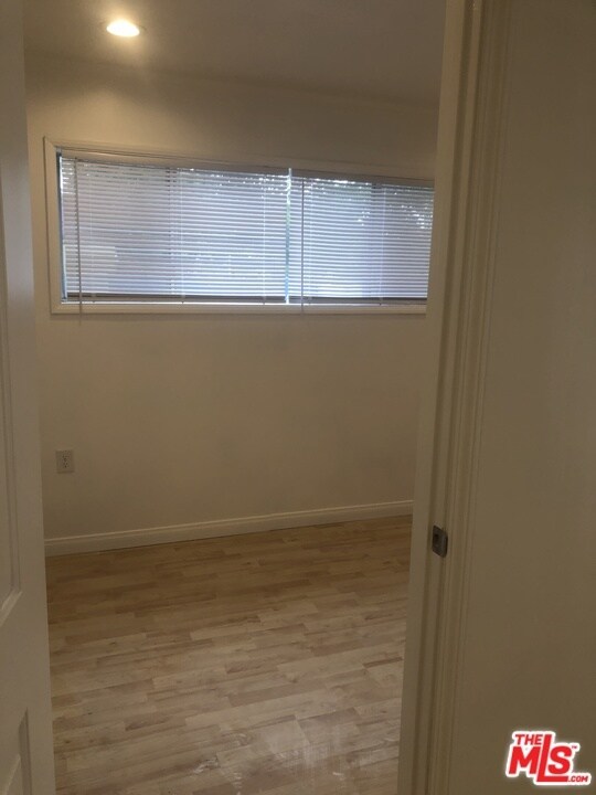 Building Photo - 410 N Frederic St