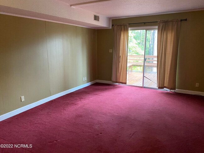 Foto del edificio - 3 Foxfire Blvd