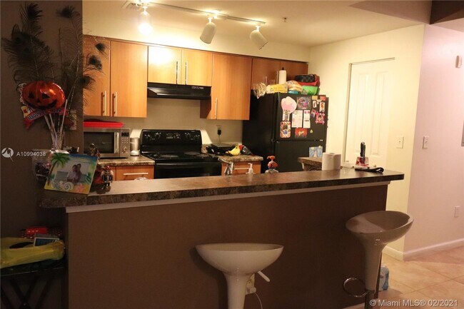 Foto del edificio - 6020 W Sample Rd