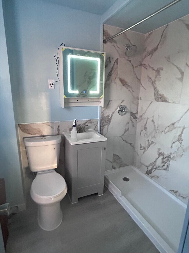 Foto del edificio - 415 Highland St