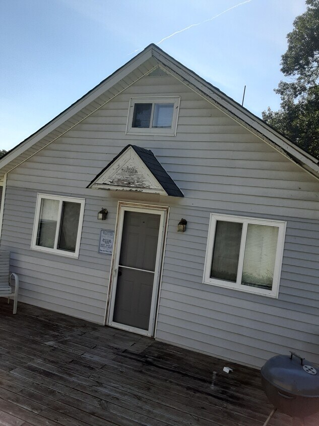 10033 270th Ct, Trevor, WI 53179 House Rental in Trevor, WI