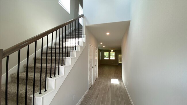 Foto del edificio - 7059 Silverleaf Oak St