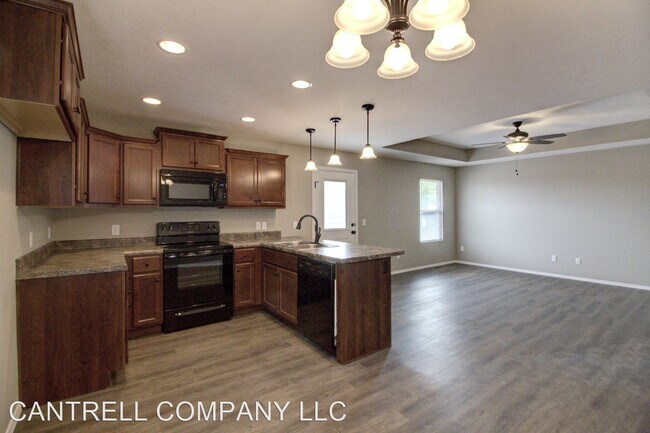 Foto del edificio - 3 br, 2 bath House - 4626 W Madison