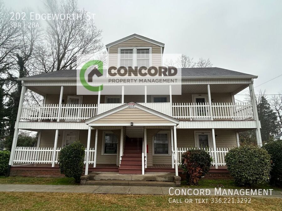 Photo - 202 Edgeworth St-