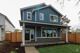 Building Photo - 2642 D St NE