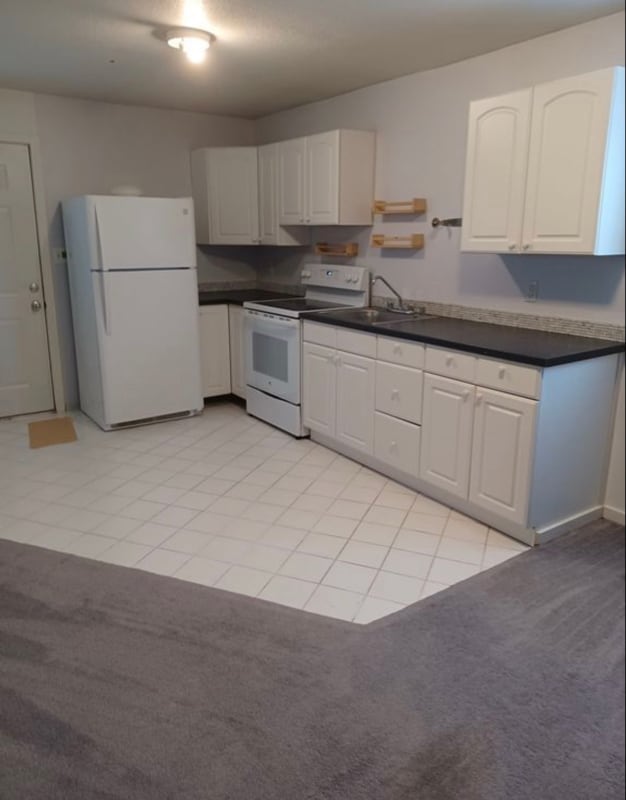 Building Photo - 1034 NW Ivy Dr