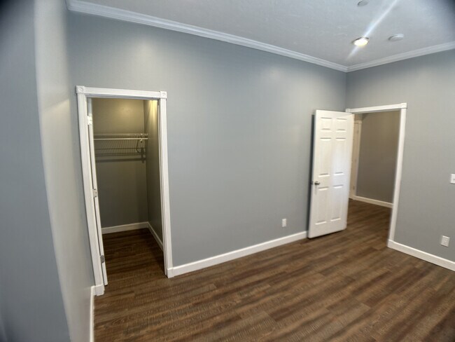 Building Photo - 3918 Glenn Ave