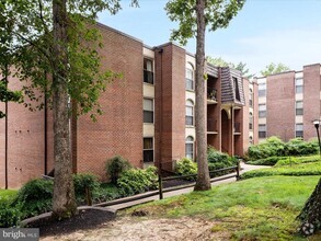 Building Photo - 3334 Woodburn Village Dr
