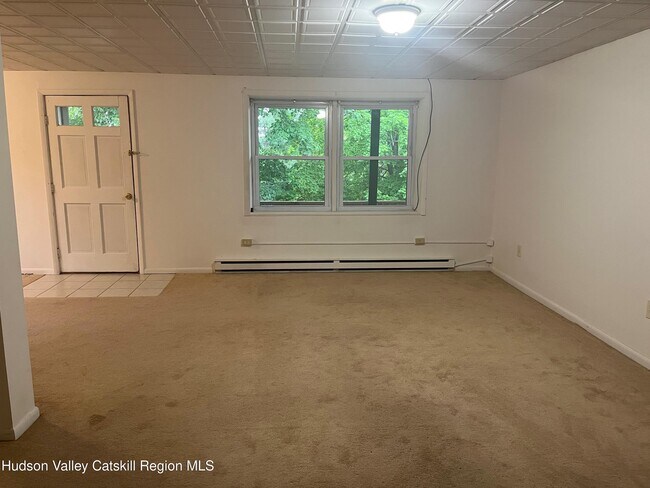 Building Photo - 24 Gaffney Ln