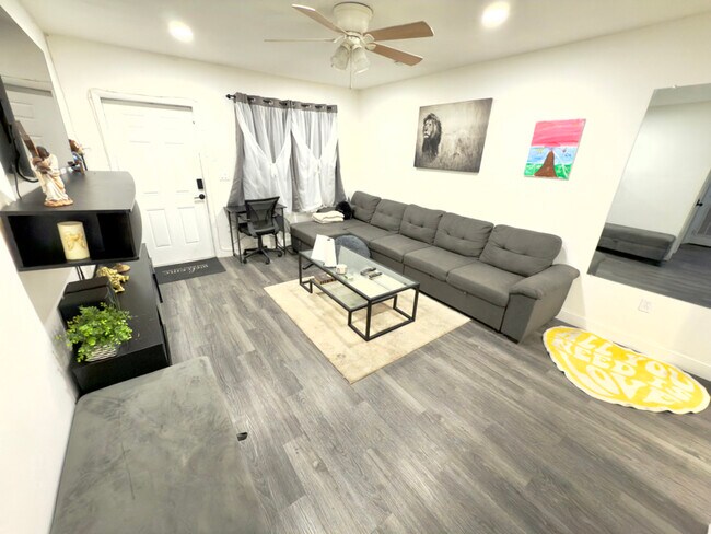 Foto del edificio - 6144 SW 30th St