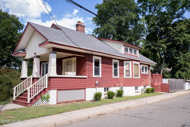Building Photo - 205 Jackson St