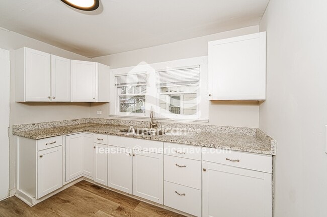 Building Photo - 1409 Alabama Ave SW