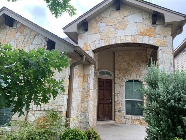 Foto del edificio - 1922 Conn Creek Rd