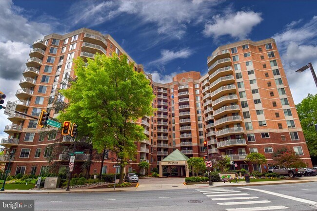 Foto del edificio - 7500 Woodmont Ave