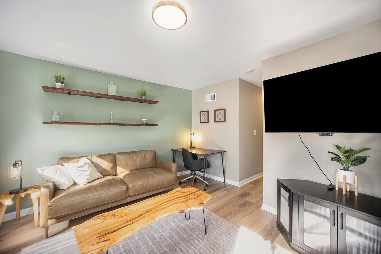 Primary Photo - 417 6th St NW