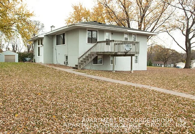 Building Photo - 480 Merriman Dr