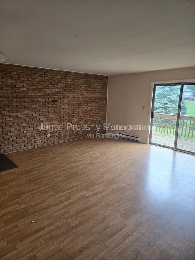 Foto del edificio - 2905 W Marquette Woods Rd