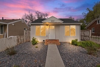Building Photo - 3022 Jefferson Ave