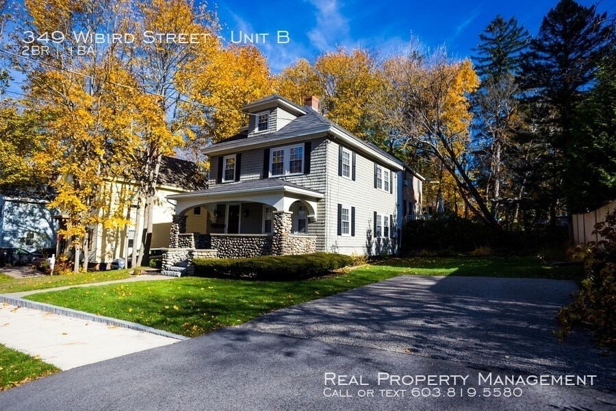 Primary Photo - Charming 2 Bedroom Apartment