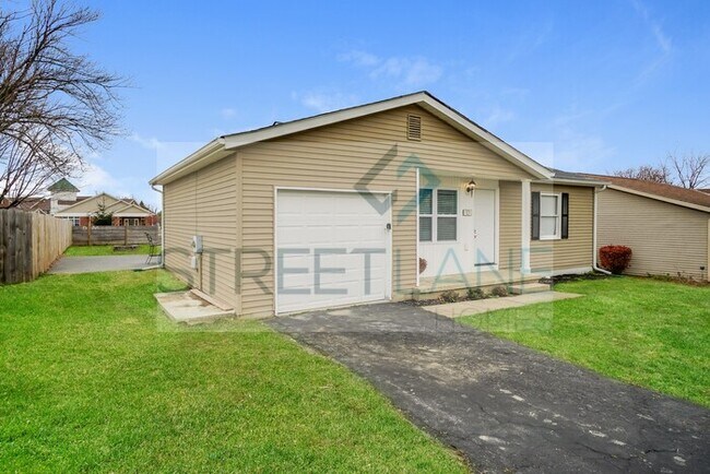 Building Photo - REDUCED!