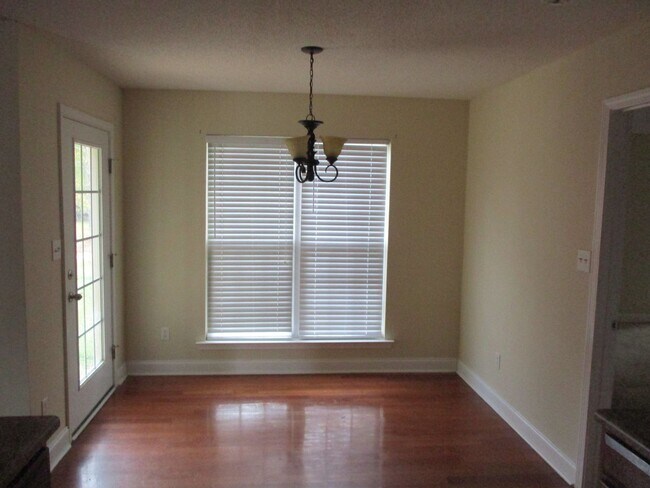 Building Photo - 2504 Tarasavage Ln