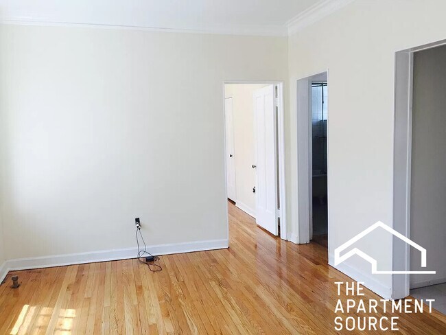 Building Photo - 3934 N Keeler Ave