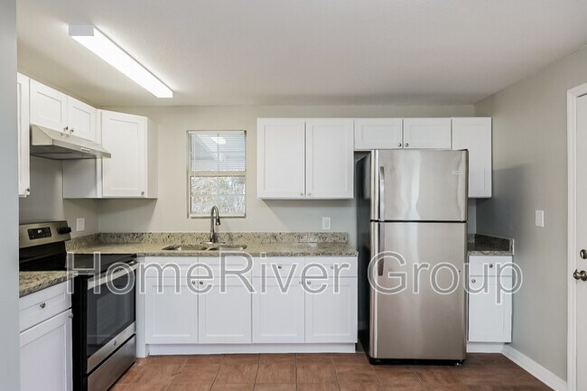 Foto del edificio - 6210 N 37th St