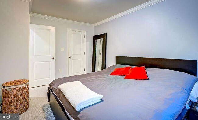 Foto del edificio - 723 Longfellow St NW