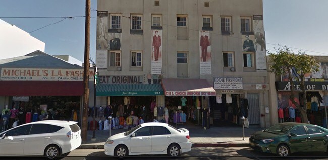 Building Photo - 1316 S Los Angeles St
