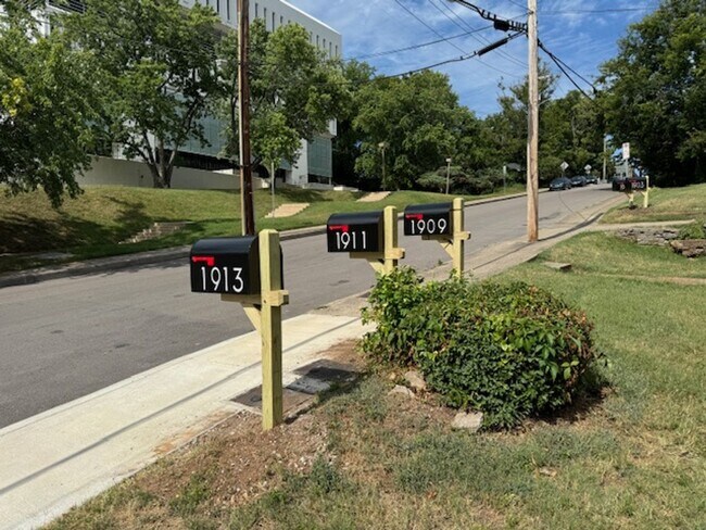 Foto del edificio - Newly Renovated Unit!