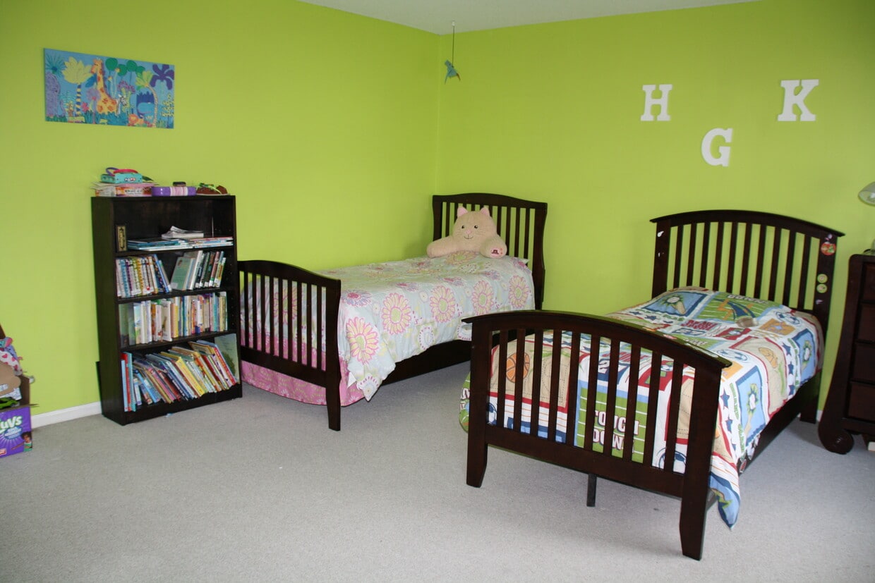 33 Summer Hill Road, Wallingford, CT 06492 Townhome Rentals in