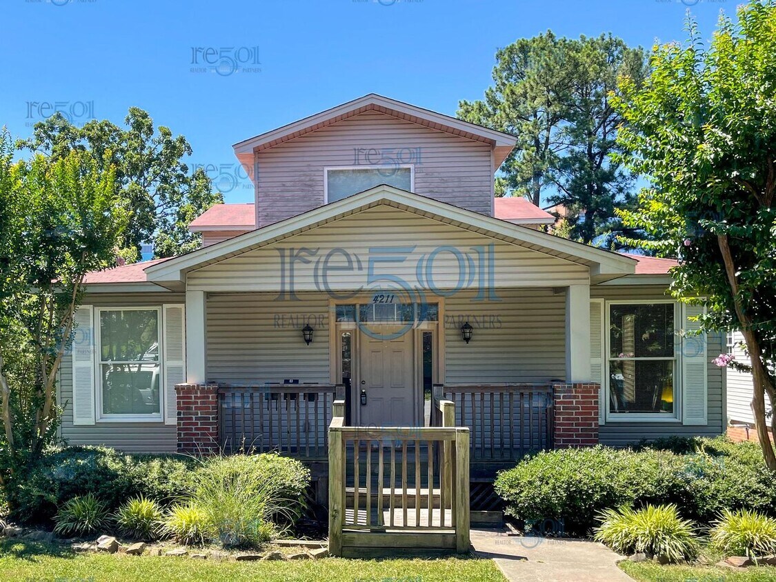 Primary Photo - Bell House @ 4211
