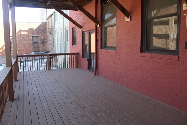 Foto del edificio - 117-117 SE 4th St