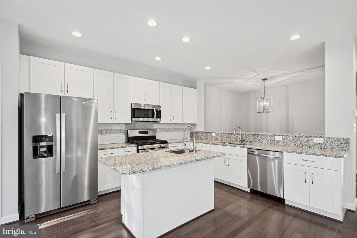 Foto principal - 313 Swanton Ln