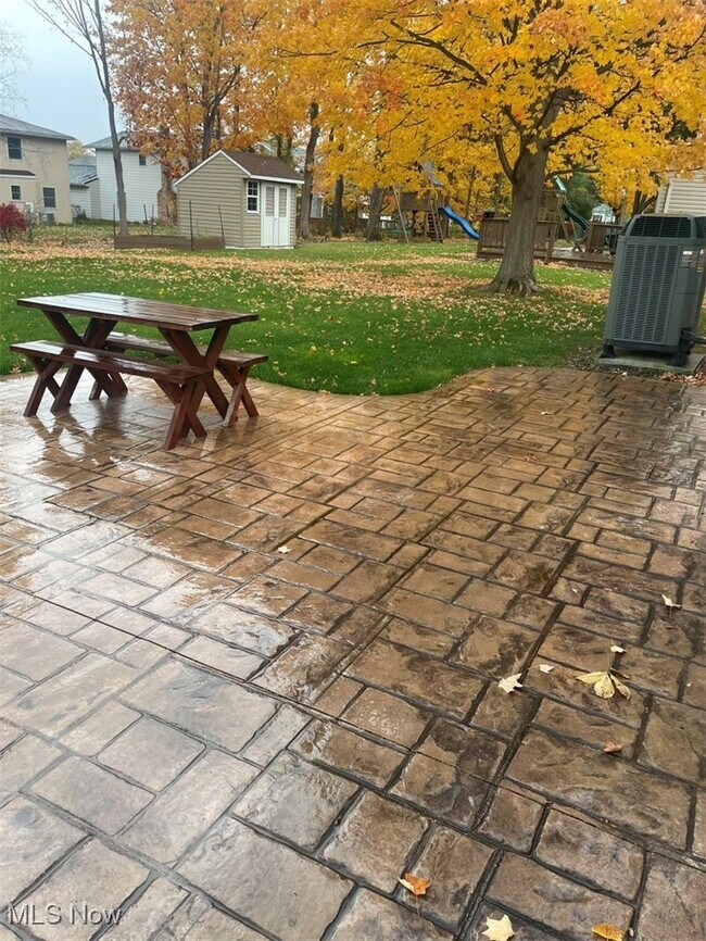 Foto del edificio - 14292 Trenton Ave