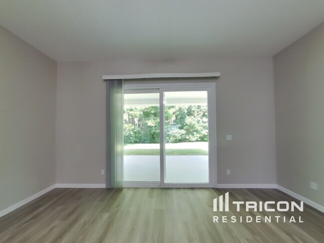 Foto del edificio - 12131 Rouen Cove Dr