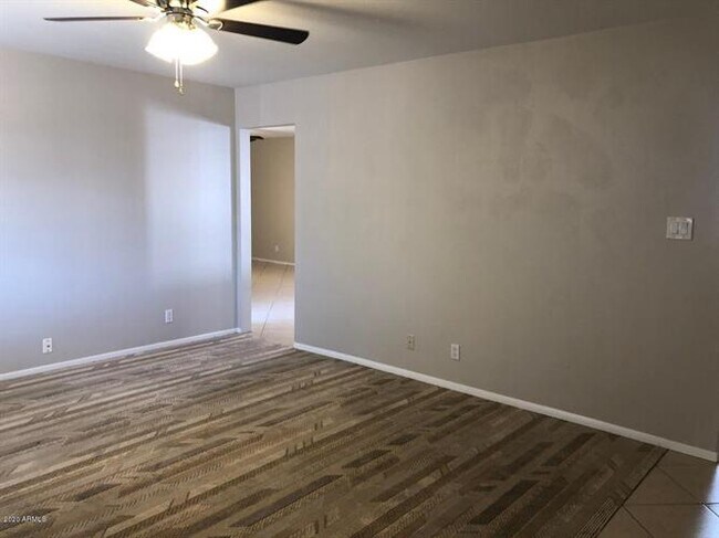 Foto del edificio - 7326 E Latham St