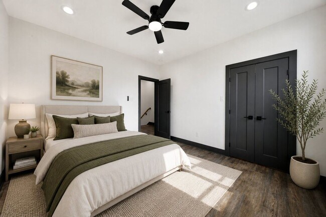 Foto del edificio - 7818 Hanfro Ln