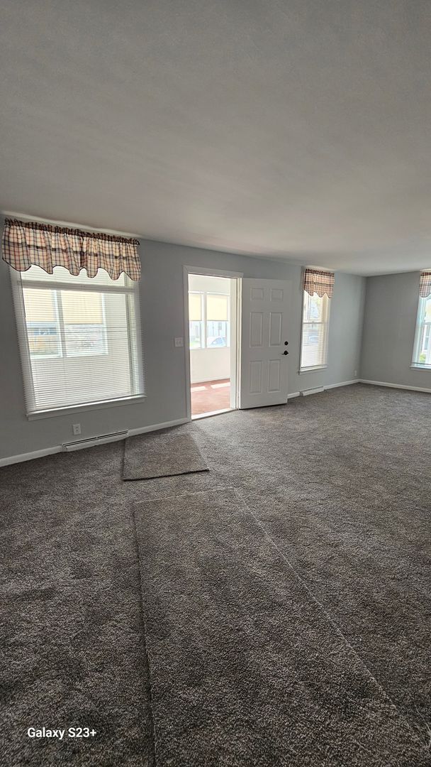 Foto del edificio - Spacious 4 Bedroom