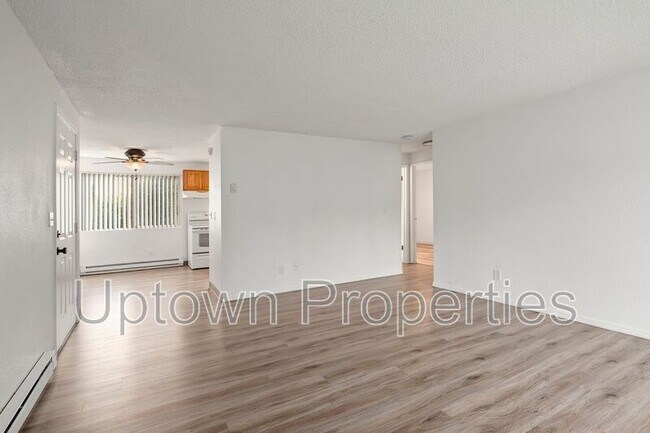 Foto del edificio - 13000 NW Cornell Rd