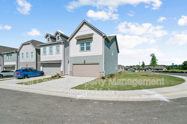 Foto del edificio - 328 Mountain Blvd S