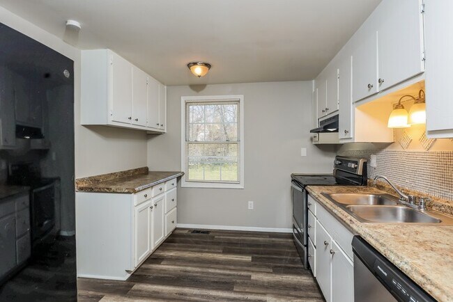 Foto del edificio - 4042 Cozycroft Drive