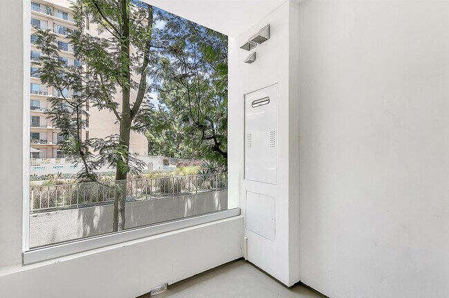 Building Photo - Wetherly Hills