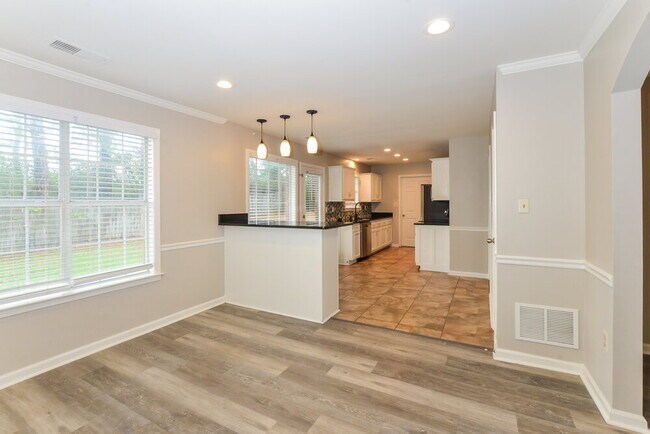 Foto del edificio - 9453 Bryant Trent Blvd