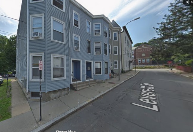 Building Photo - 14 Leverett Ave