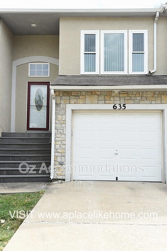 Building Photo - 635 S Woodson Ln